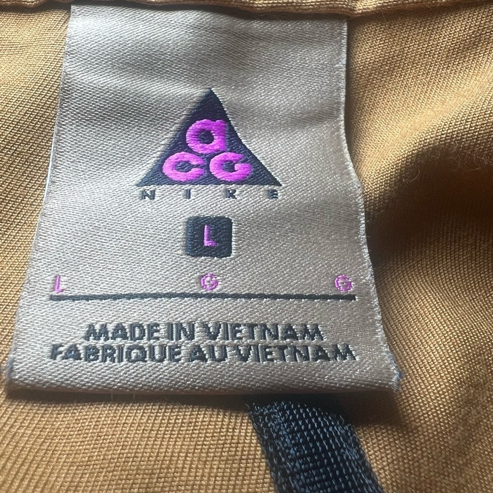 Nike ACG deep mustard color Cargo Pants. Size Large. - Picture 3 of 8